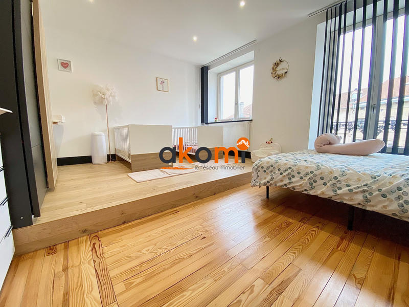 Maison - 290 m² - 11 pièces