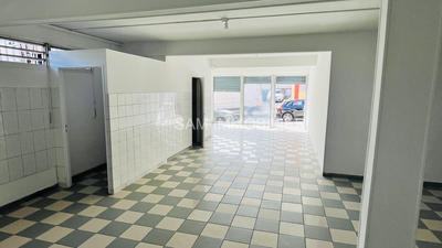 Local commercial - 110 m²