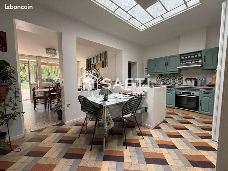 Maison - 148 m² - 6 pièces