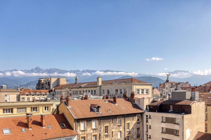 Appartement - 77 m² - 3 pièces