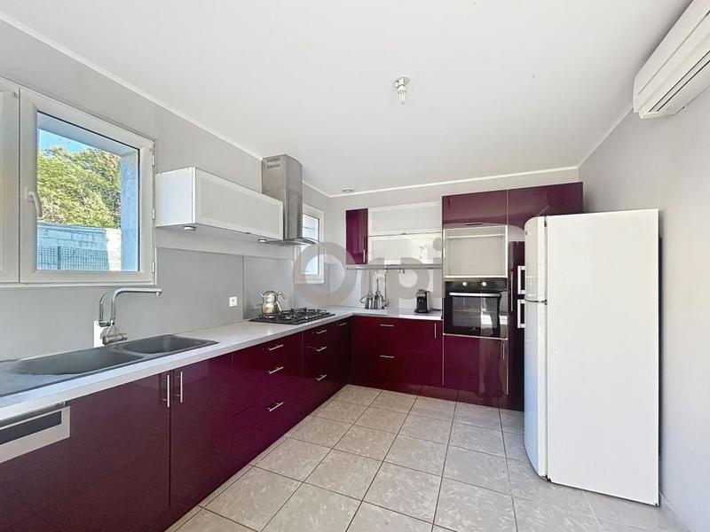 Maison - 145 m² - 5 pièces