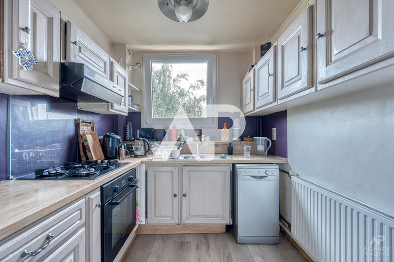 Appartement - 80 m² - 4 pièces