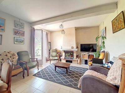 Maison - 180 m² - 8 pièces