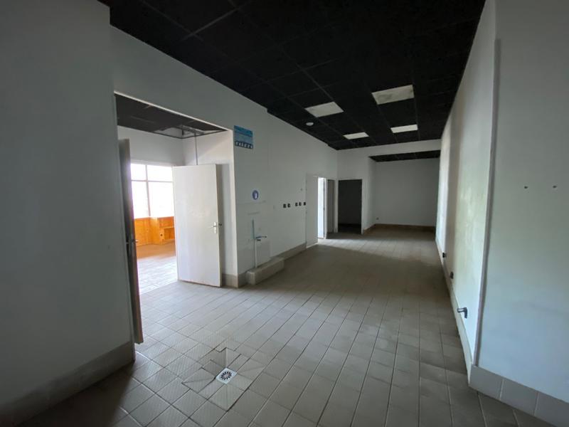 Local commercial - 151 m²