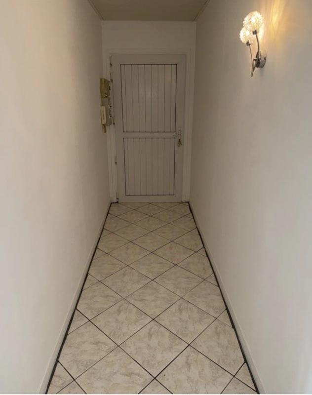 Studio - 30 m² - 1 pièce