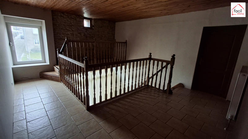 Maison - 220 m² - 7 pièces