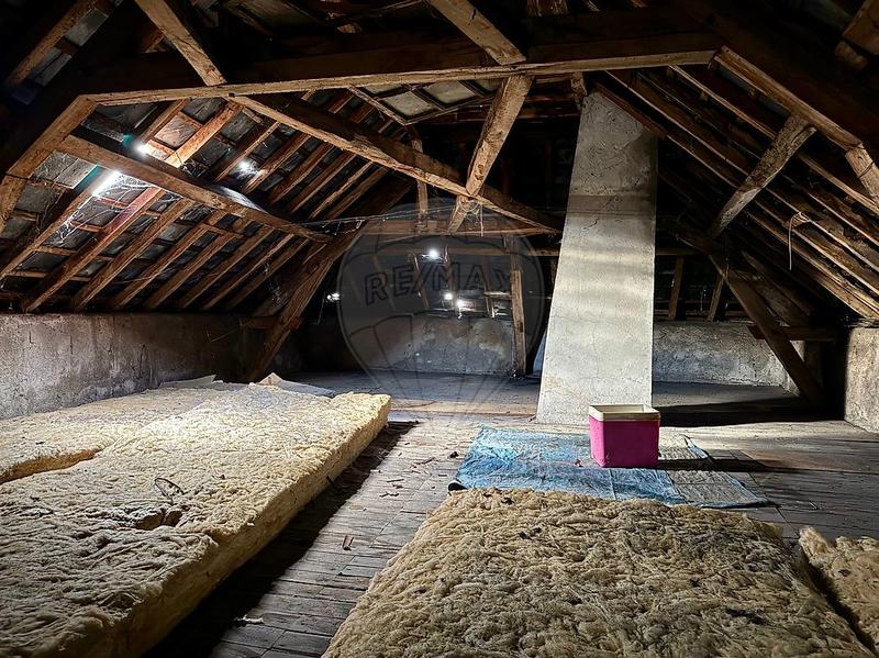 Maison - 180 m² - 8 pièces