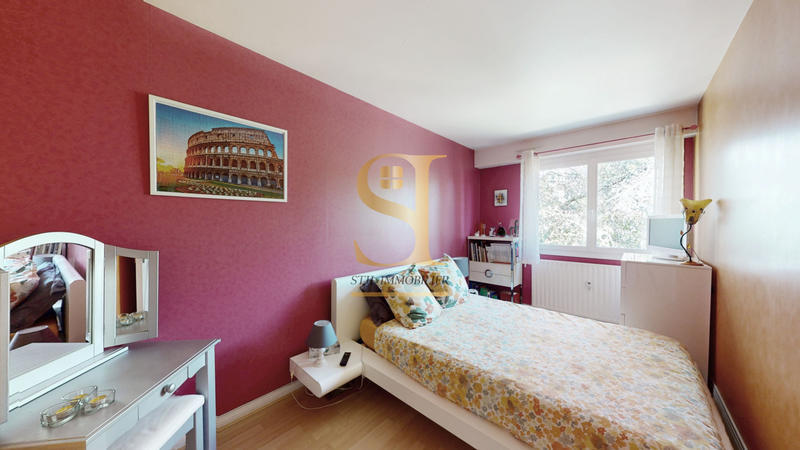 Appartement - 93 m² - 5 pièces