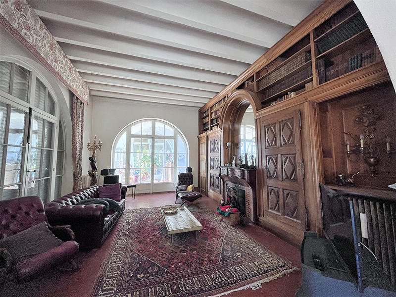 Villa - 514 m² - 14 pièces