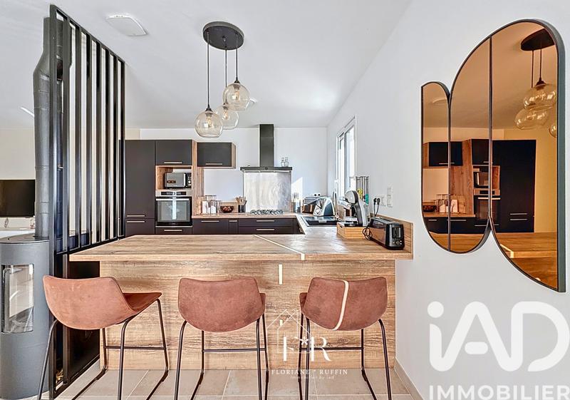 Maison - 90 m² - 3 pièces