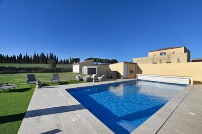 Villa - 232 m² - 8 pièces