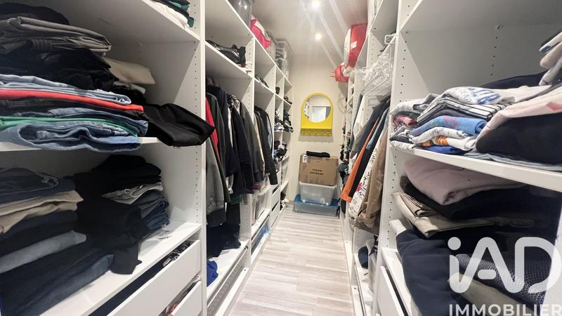 Maison - 230 m² - 5 pièces