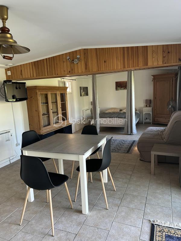 Mas - 260 m² - 12 pièces