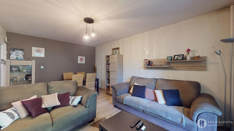 Appartement - 80 m² - 4 pièces