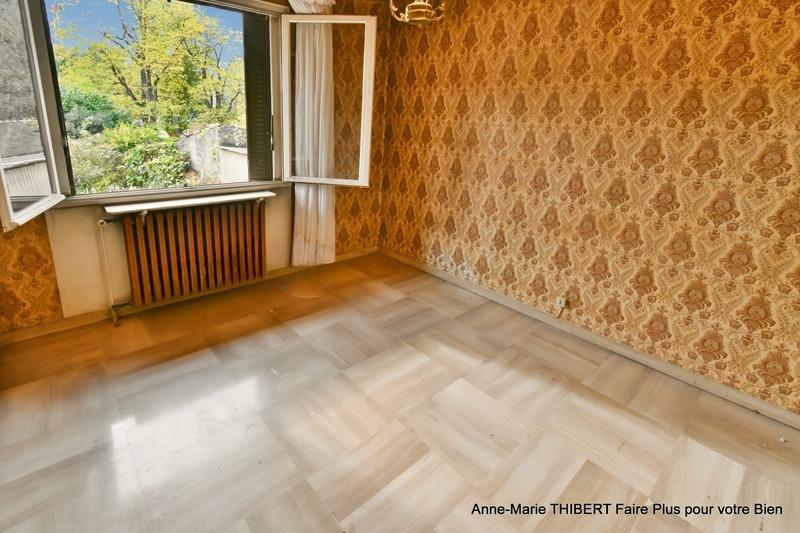 Maison - 200 m² - 8 pièces