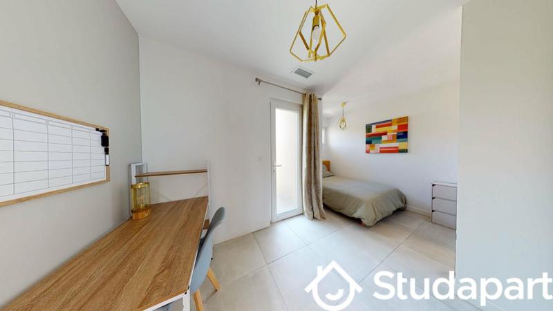 Chambre - 12 m² - 1 pièce