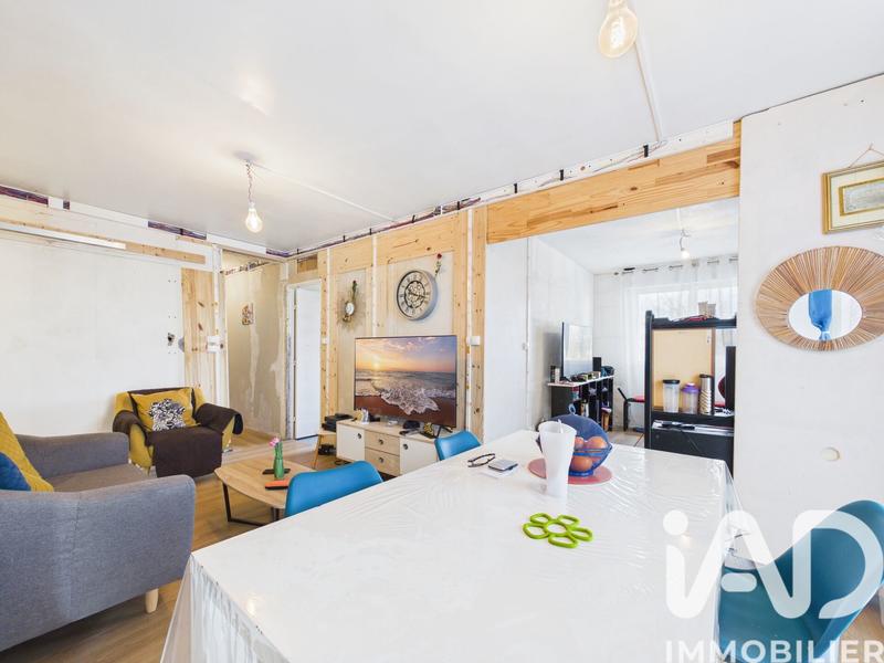 Appartement - 90 m² - 6 pièces