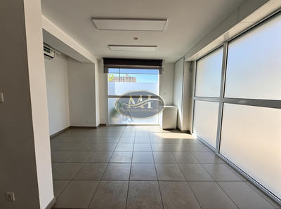 Local commercial - 91 m²