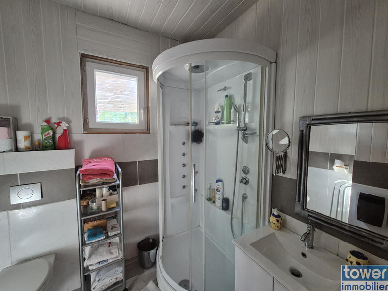 Maison - 180 m² - 7 pièces