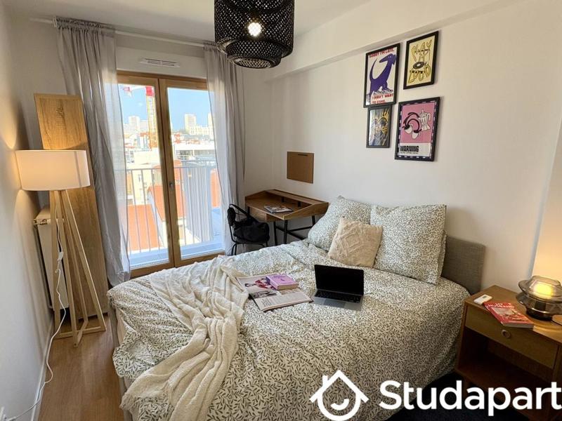 Chambre - 10 m² - 1 pièce