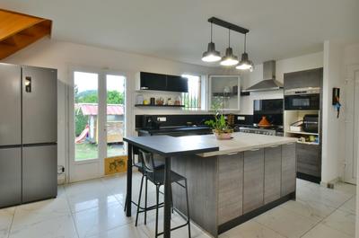 Maison - 135 m² - 6 pièces