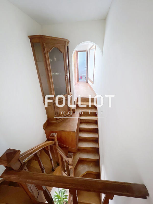 Maison - 187 m² - 7 pièces