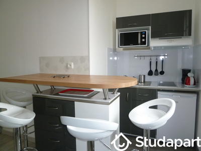 Chambre - 14 m² - 1 pièce