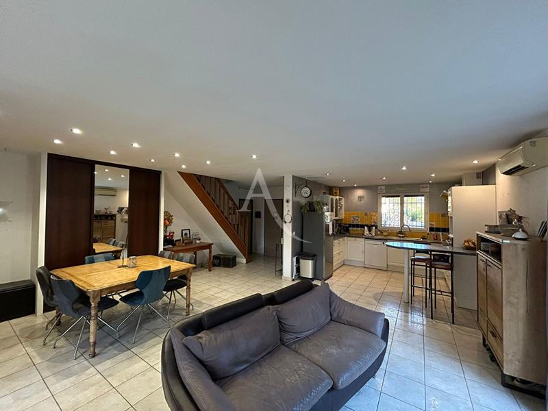 Maison - 112 m² - 4 pièces