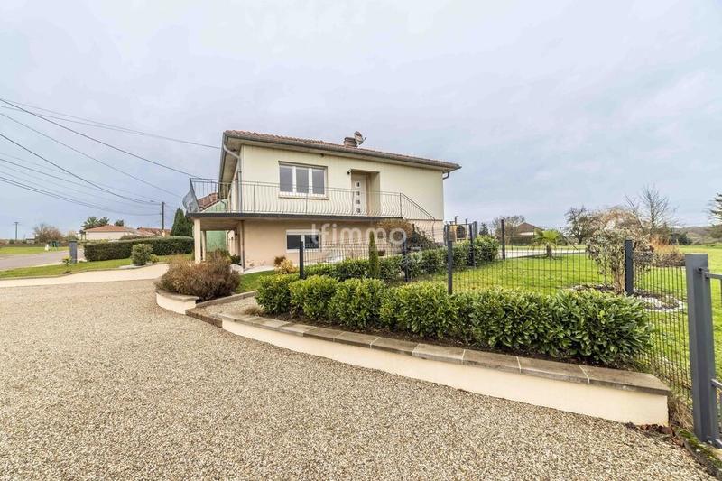 Maison - 99 m² - 5 pièces