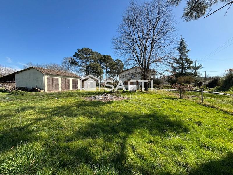 Maison - 210 m² - 9 pièces