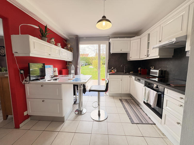 Maison - 92 m² - 5 pièces