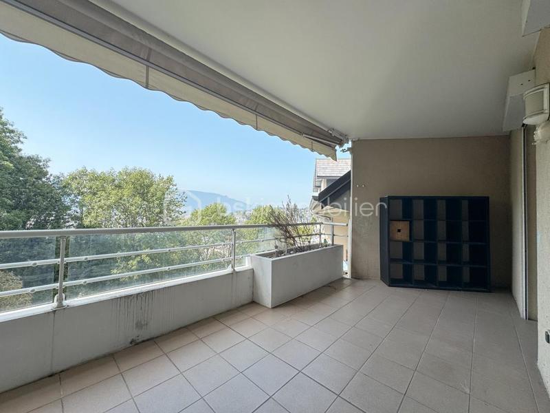 Appartement - 80 m² - 3 pièces