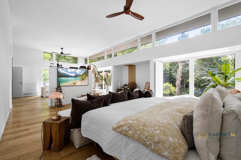 Maison - 585 m² - 10 pièces