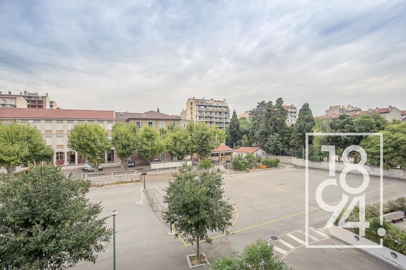 Appartement - 84 m² - 4 pièces