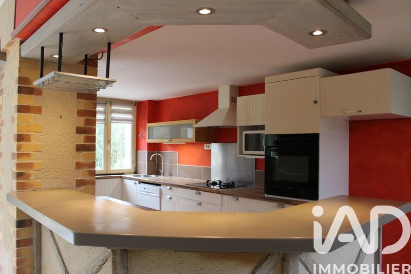 Maison - 200 m² - 8 pièces