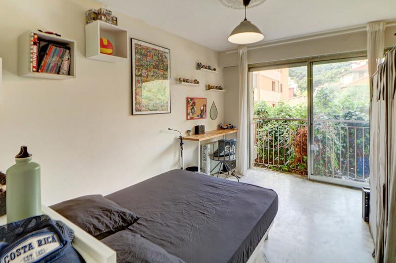 Appartement - 100 m² - 5 pièces