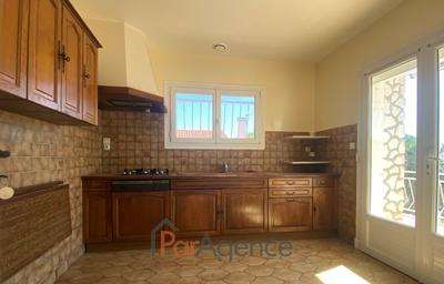 Maison - 137 m² - 5 pièces