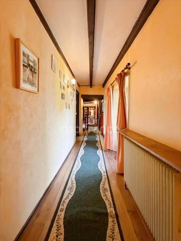 Maison de campagne - 252 m² - 8 pièces