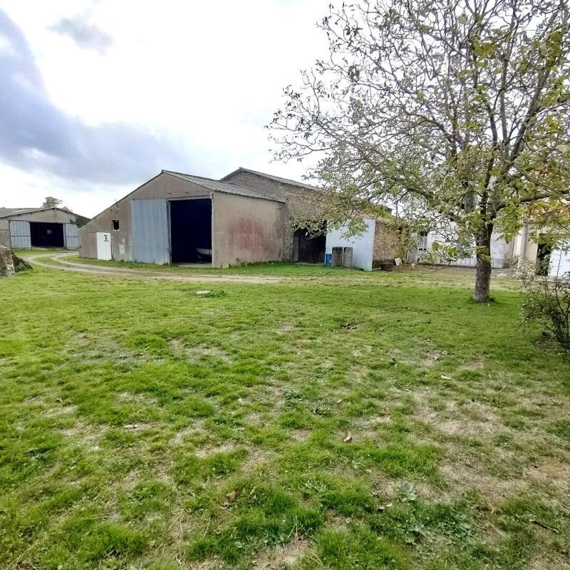 Maison - 180 m² - 7 pièces