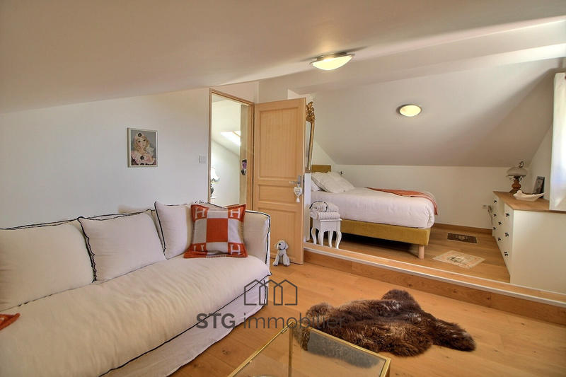 Maison - 185 m² - 5 pièces