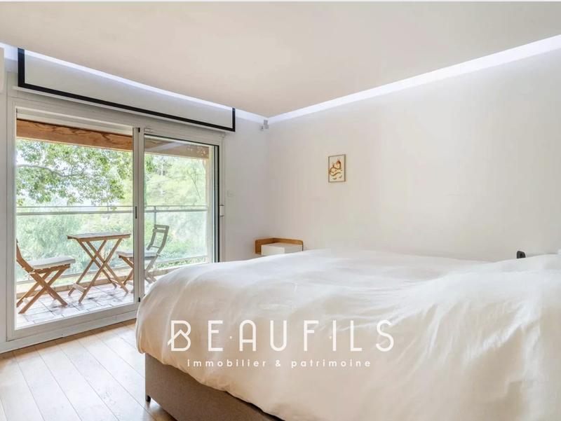 Villa - 210 m² - 8 pièces