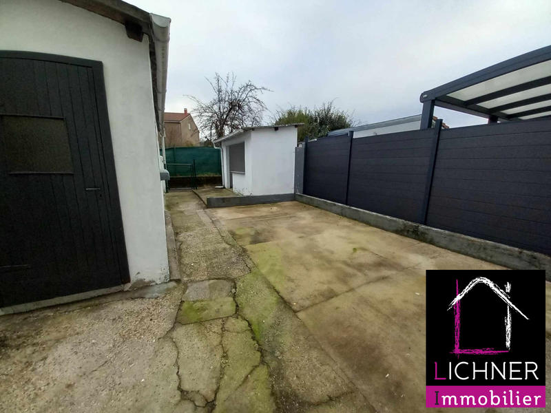 Maison - 90 m² - 5 pièces