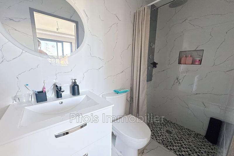 Maison - 207 m² - 10 pièces