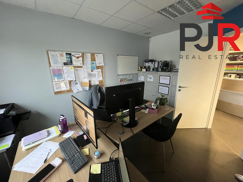 Bureau - 207 m²