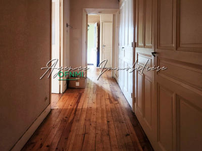 Appartement - 84 m² - 4 pièces