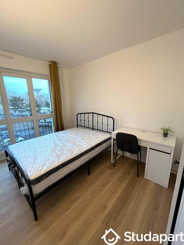 Chambre - 9 m² - 1 pièce