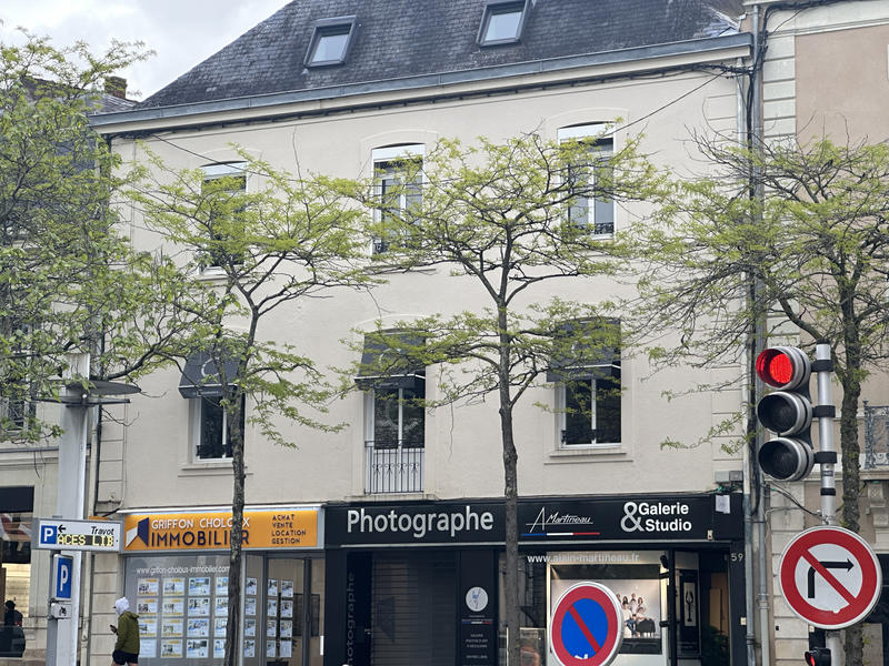 Appartement - 215 m² - 9 pièces