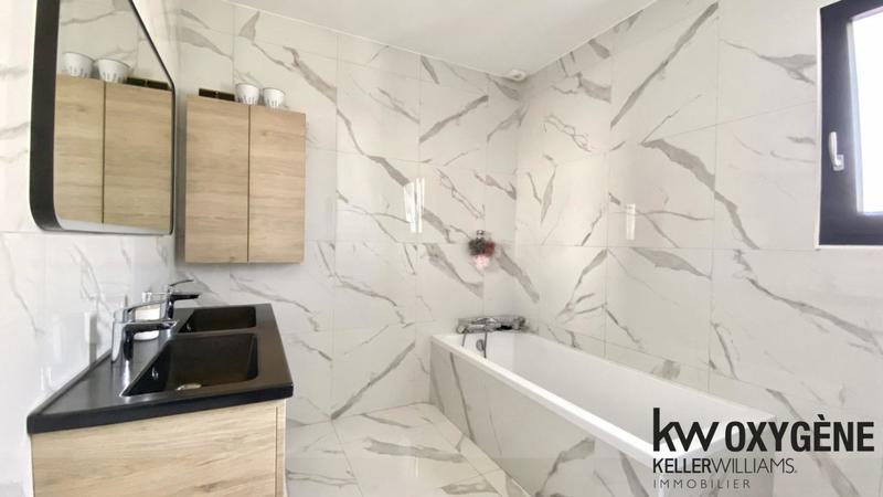 Maison - 140 m² - 5 pièces