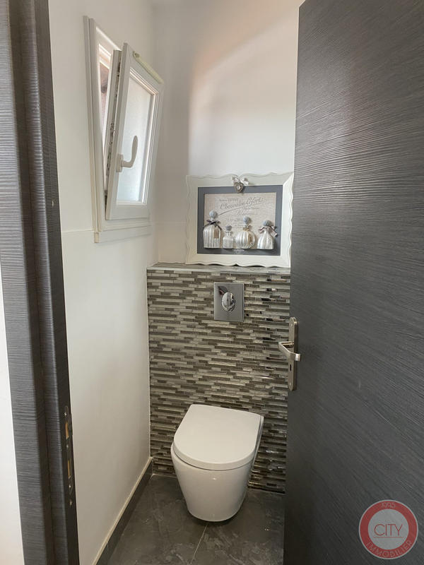 Maison - 160 m² - 5 pièces