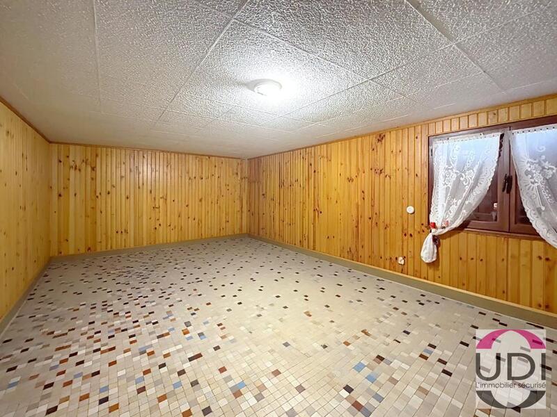 Maison - 96 m² - 4 pièces